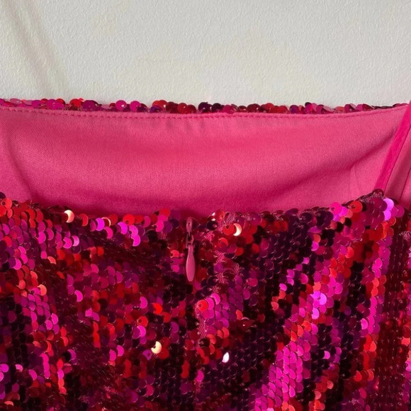 Zara Sequin Mini Dress Dark Fuchsia Red Pink NWT Size Medium Blogger Fav - Picture 11 of 13